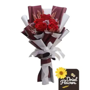 Romantic Dried Flower Bouquet - A Lasting Expression of Love